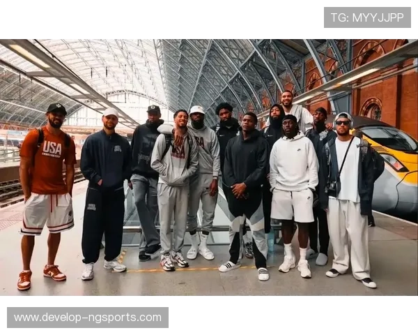 中国篮球队迎战美国梦之队，备战巴黎奥运赛场全力以赴