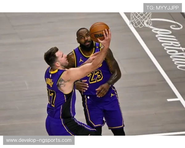 詹姆斯伤愈复出湖人冲击季后赛席位再起波澜全联盟格局生变风云再起