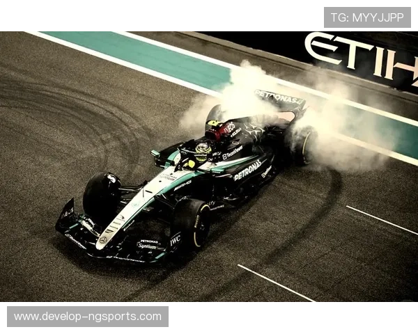 F1最新赛季精彩回顾与车队车手最新动态解析 F1最新赛季精彩回顾与车队车手最新动态解析