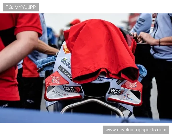 MotoGP赛事激战正酣 本赛季冠军争夺愈加白热化 车手表现引发广泛关注 MotoGP赛事激战正酣 本赛季冠军争夺愈加白热化 车手表现引发广泛关注